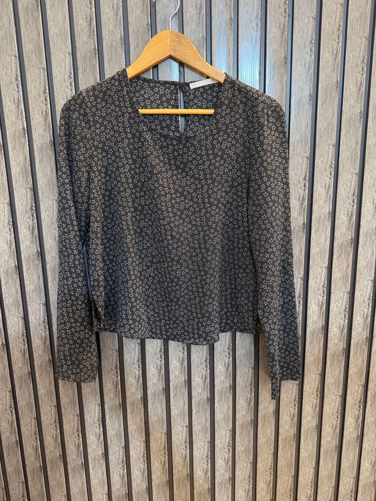 Chest 18  Length 20.5  Fabric Chiffon Elegant Puff Sleeve Western Top for Women