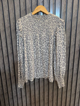 Chest 21  Length 25  Fabric Rayon Modern Minimalist Full Sleeve Top