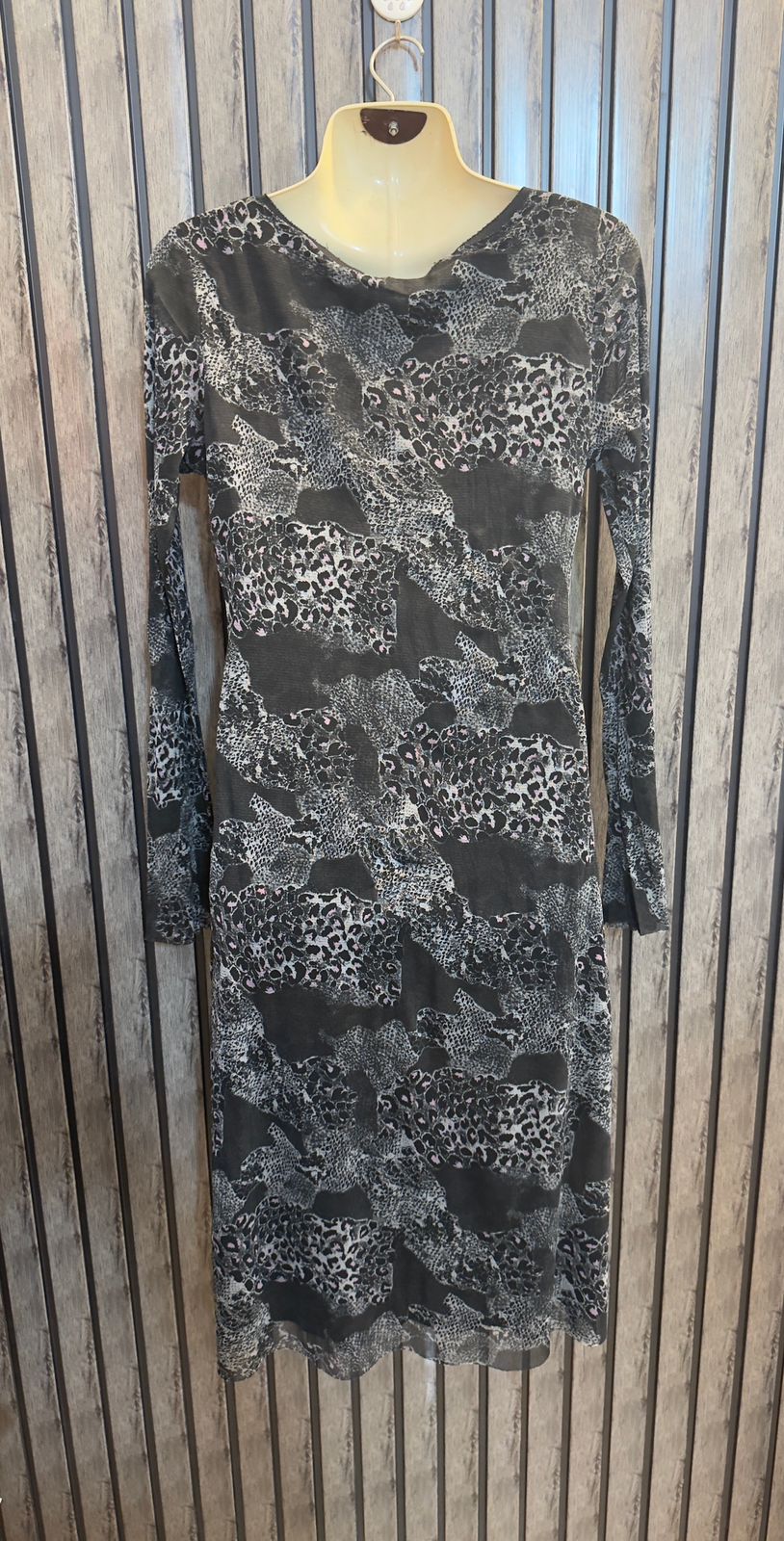 Chest 19  Length 42  Fabric Net Fashion Forward Western Maxis