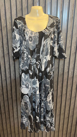 Chest 22  Length 43  Fabric Chiffon Original Branded Maxi Collection