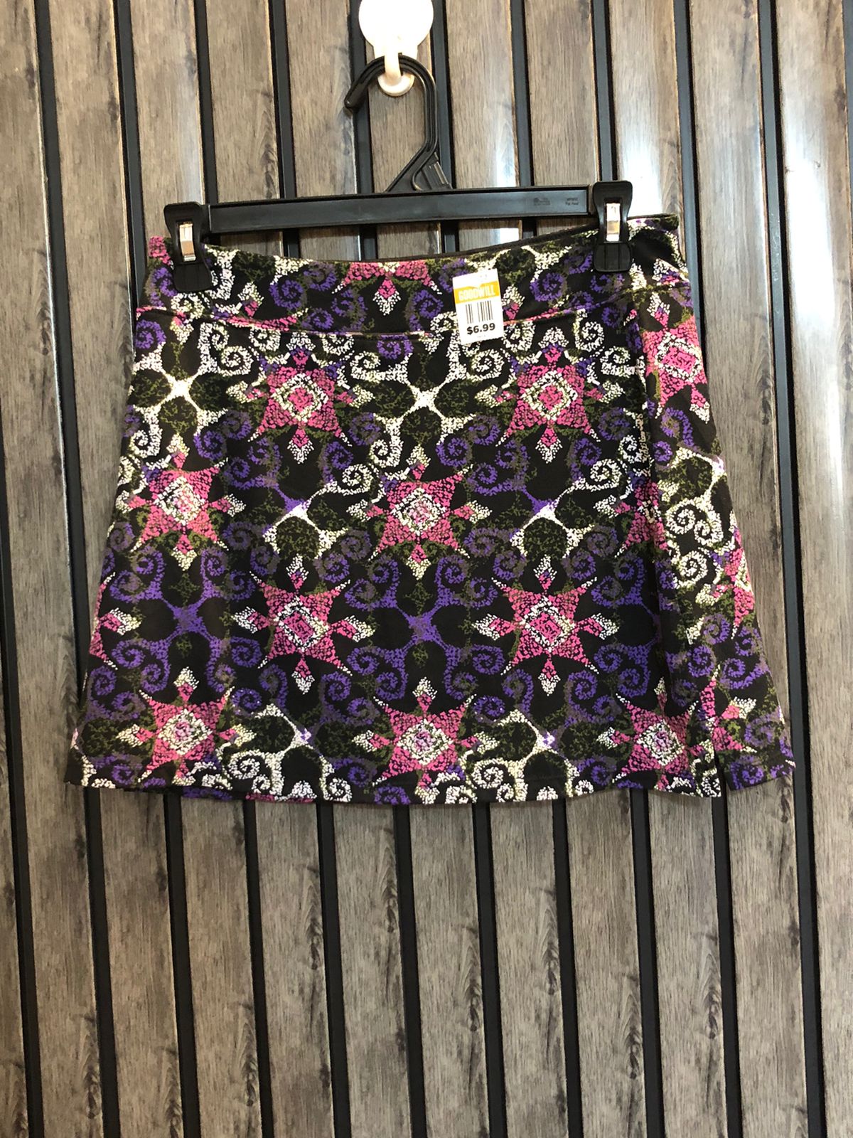 Women Easy Wear Mini Shorts Size Small