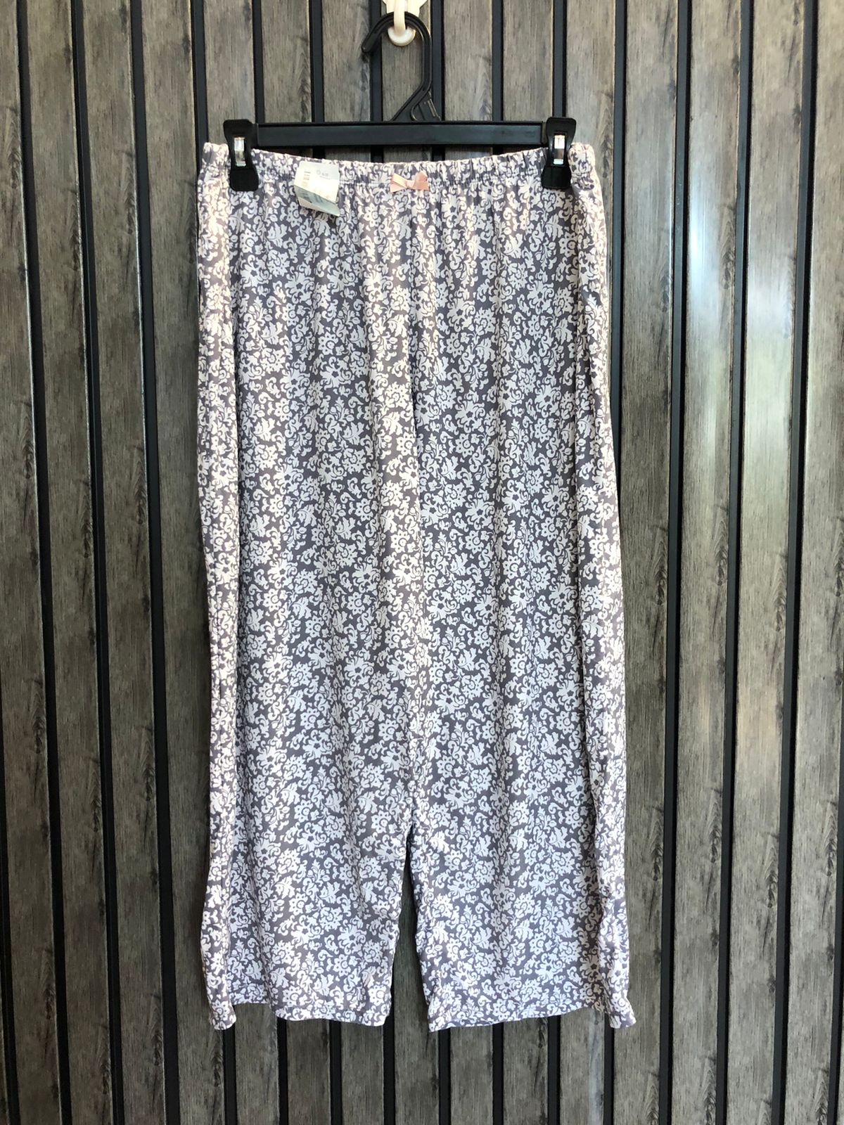 Waist 38 To 40  Length 30  Fabric Silk Jersey Classic & Trendy Branded Ladies Trousers