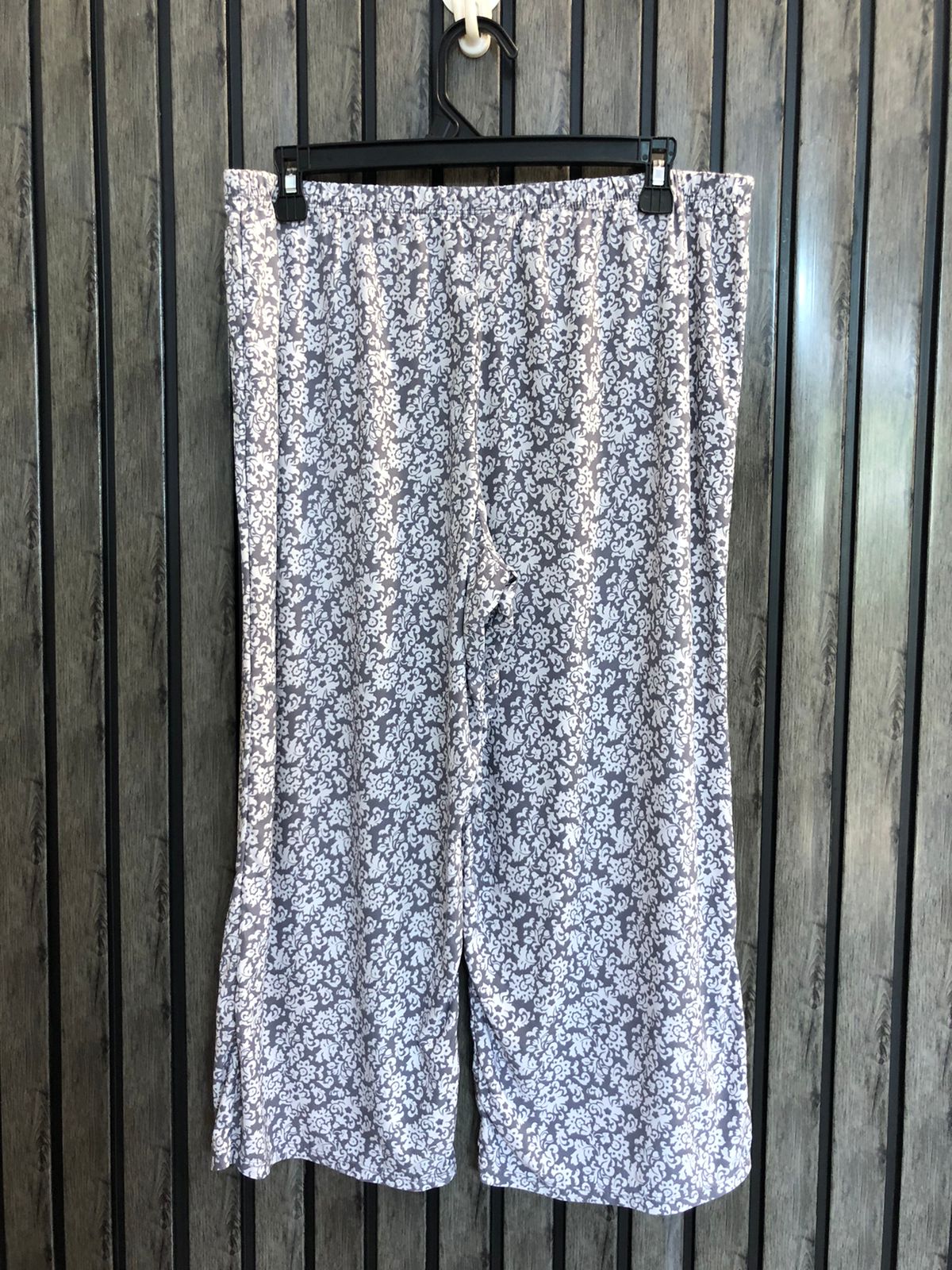 Waist 38 To 40  Length 30  Fabric Silk Jersey Classic & Trendy Branded Ladies Trousers