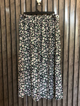 Waist 34  Lenght 33  Fabric silk Exclusive Ladies Skirts