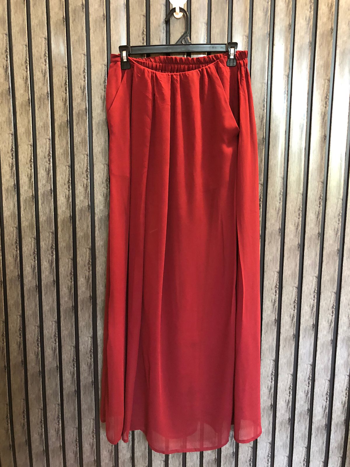 Waist 30  Lenght 40  Fabric chiffon Stylish Look Women Skirts