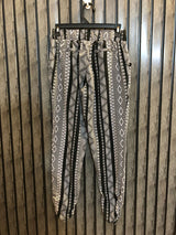 Waist 30  Lenght 35  Fabric silk   Ladies Fashion Trousers