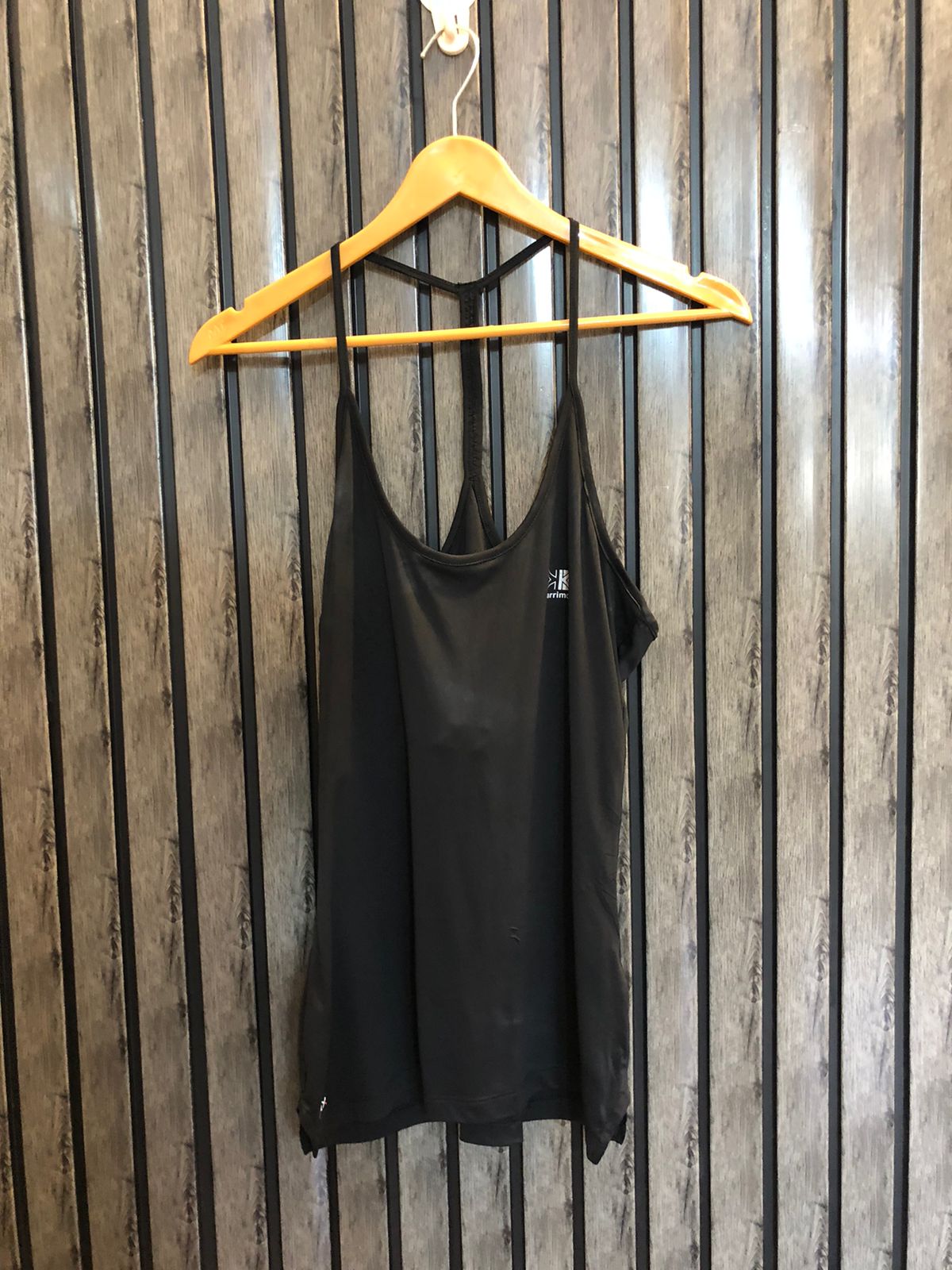 Chest 20  Lenght 26 Chic Sleeveless T-Shirts Boutique