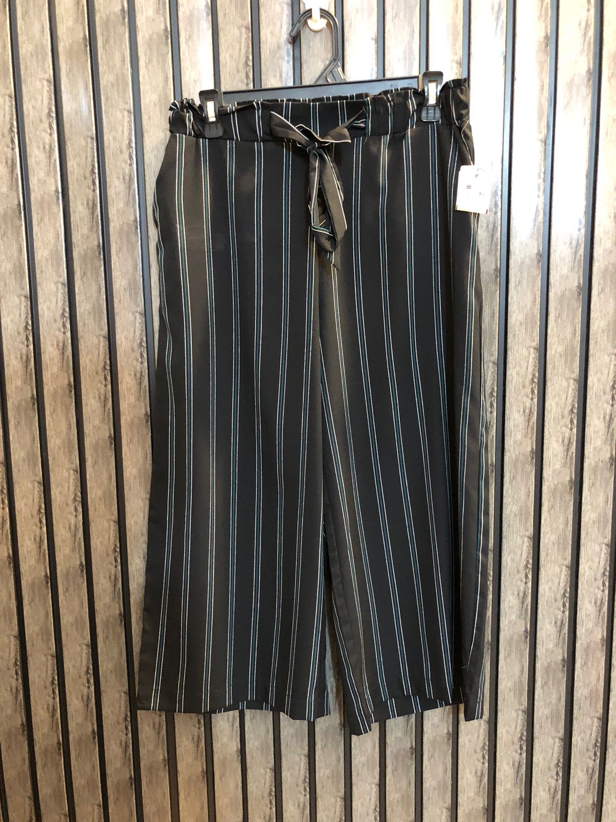 Waist 32  Lenght 31  Fabric silk jersey Fashion Pulse Trousers