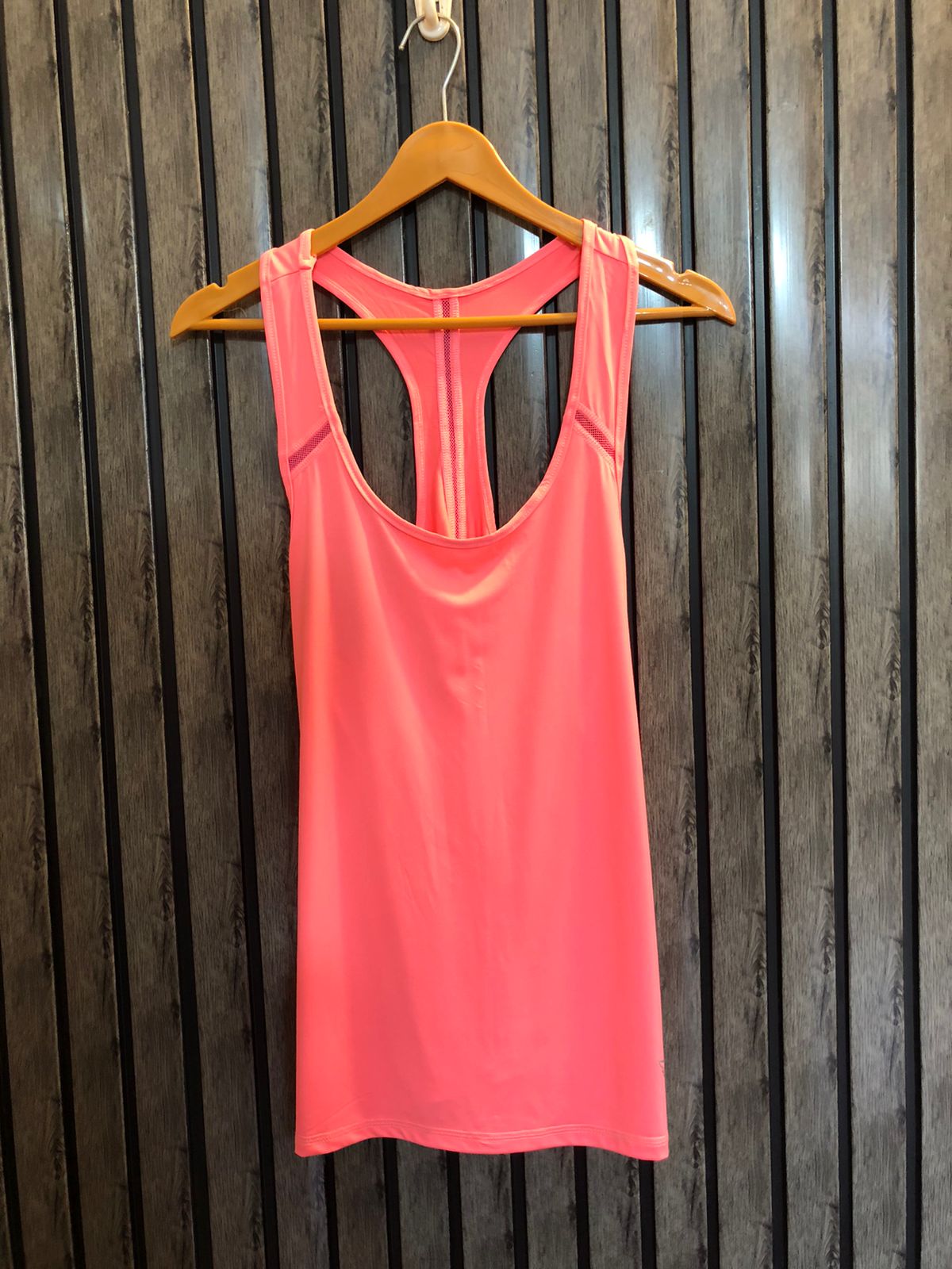Chest 19  Lenght 26 Trendy Sleeveless Tees Collection