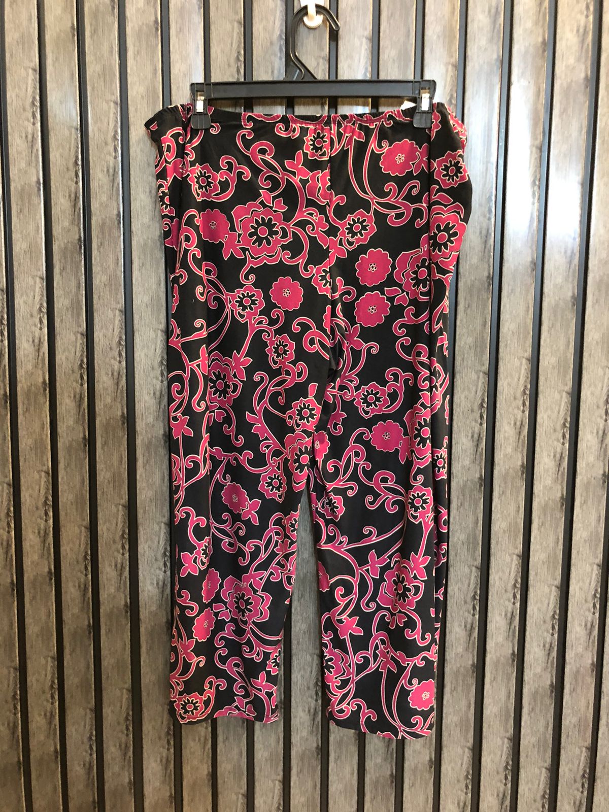 Waist 42  Lenght 31  Fabric silk jersey Elite Style Trousers