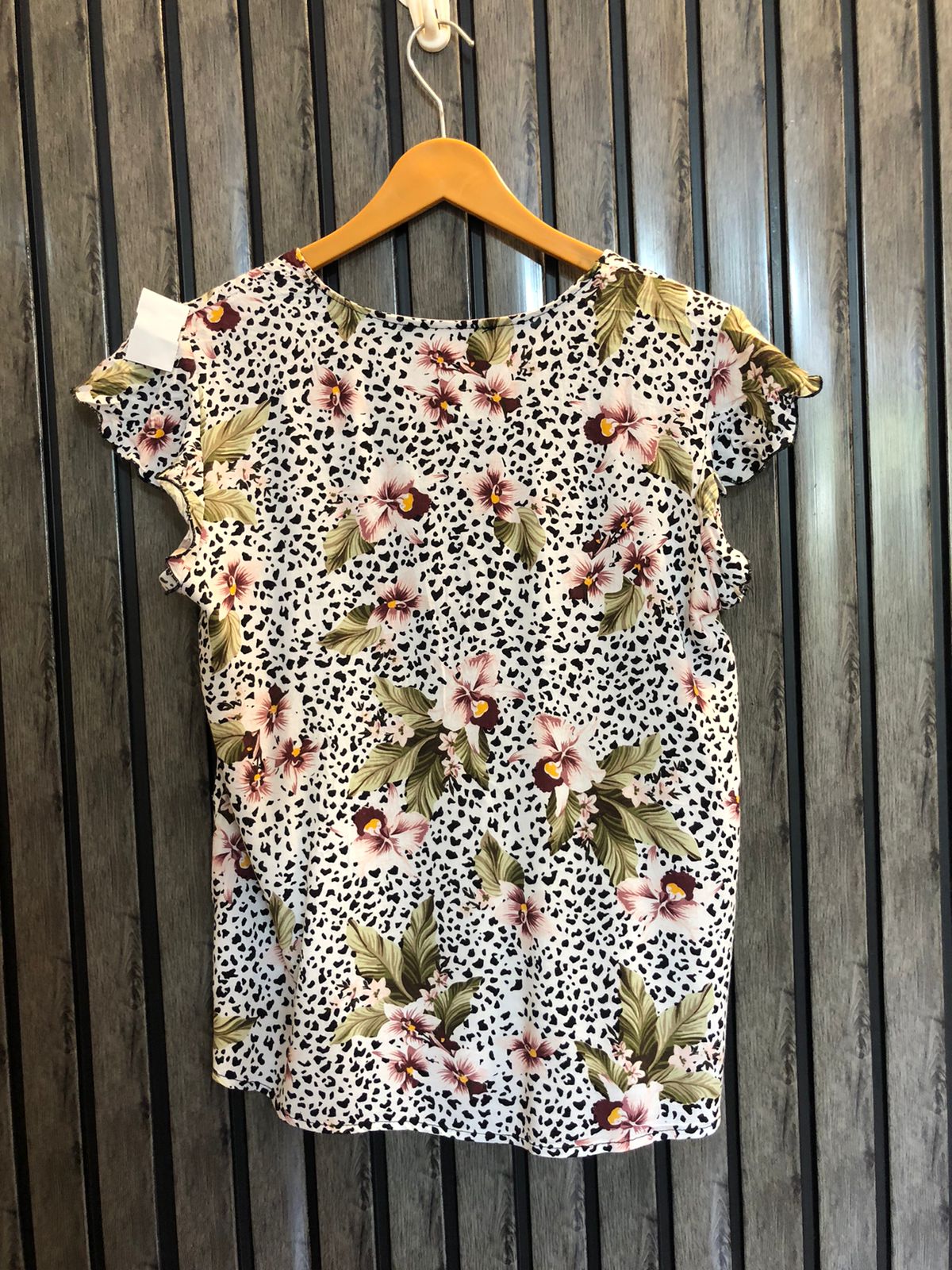 Chest 18  Lenght 22.5  Fabric linen Soft & Stylish Half Sleeve Tops for Ladies