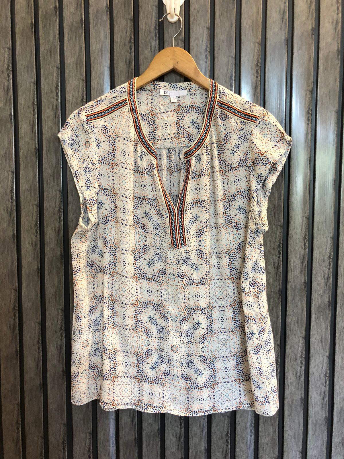 Chest 21  Lenght 25 to 27  Fabric linen Shop Women’s Branded Fashion Tops