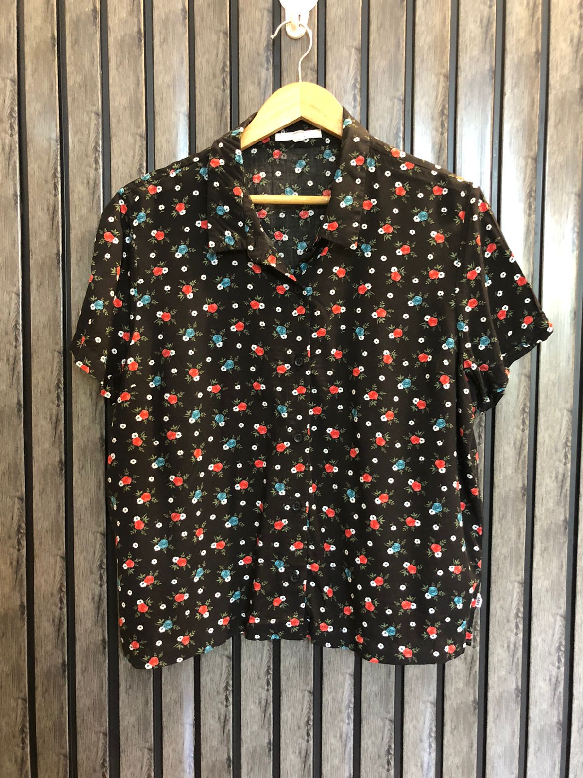 Chest 21  Lenght 23  Fabric linen Women’s Trendy Western Fashion Collection