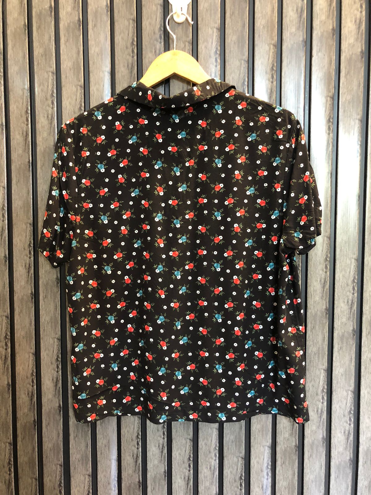 Chest 21  Lenght 23  Fabric linen Women’s Trendy Western Fashion Collection