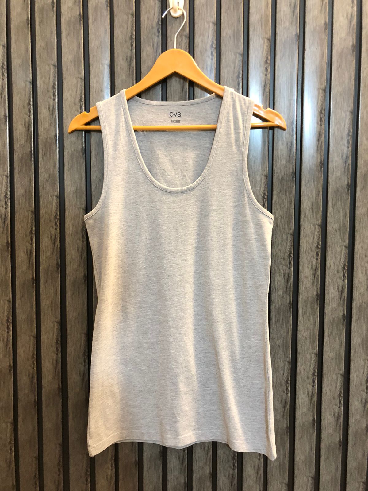 Chest 18  Lenght 27.5 Stylish Ladies Sleeveless  T-Shirts