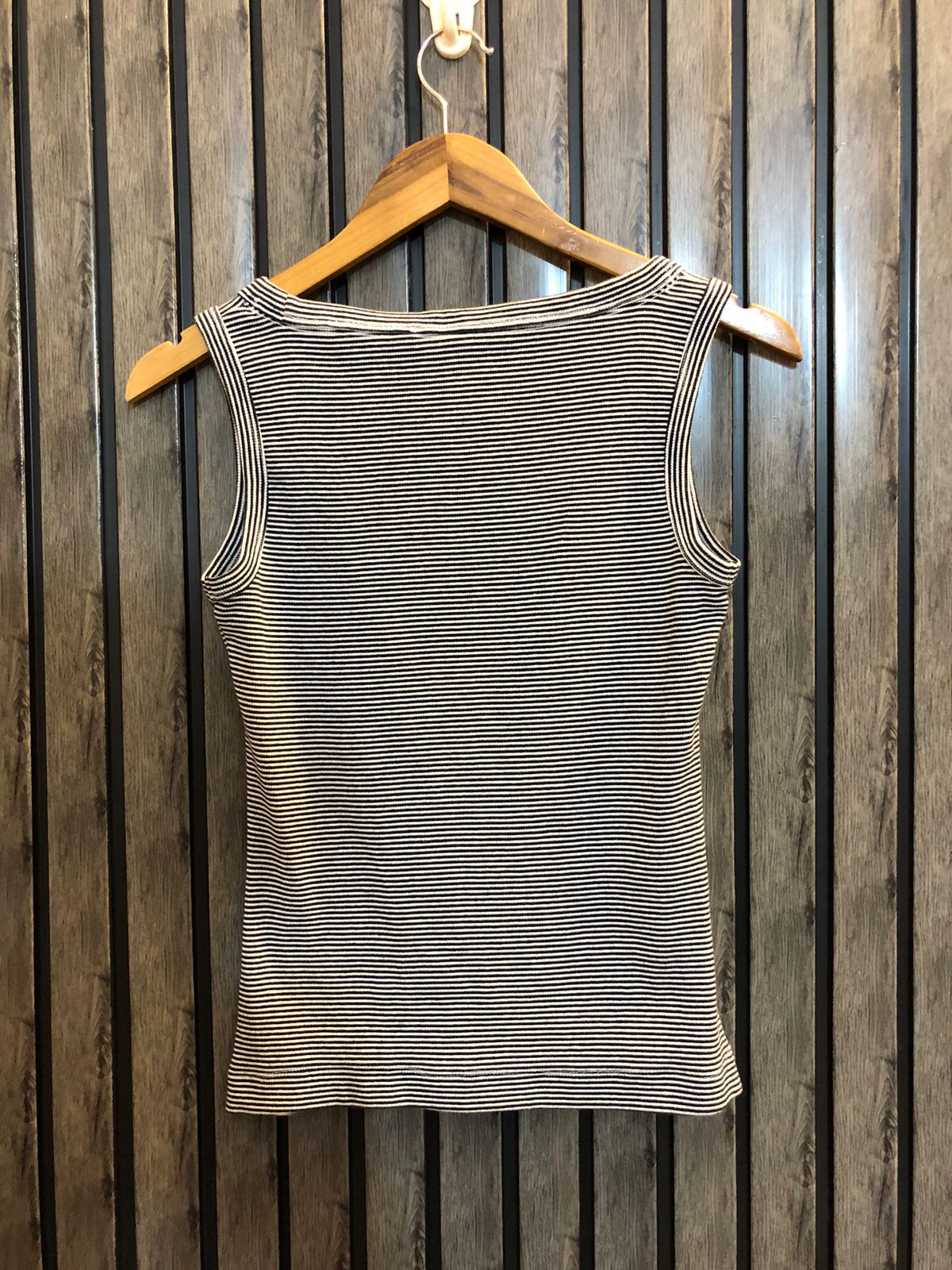 Chest 18  Lenght 20.5 Elegant Sleeveless T-Shirts
