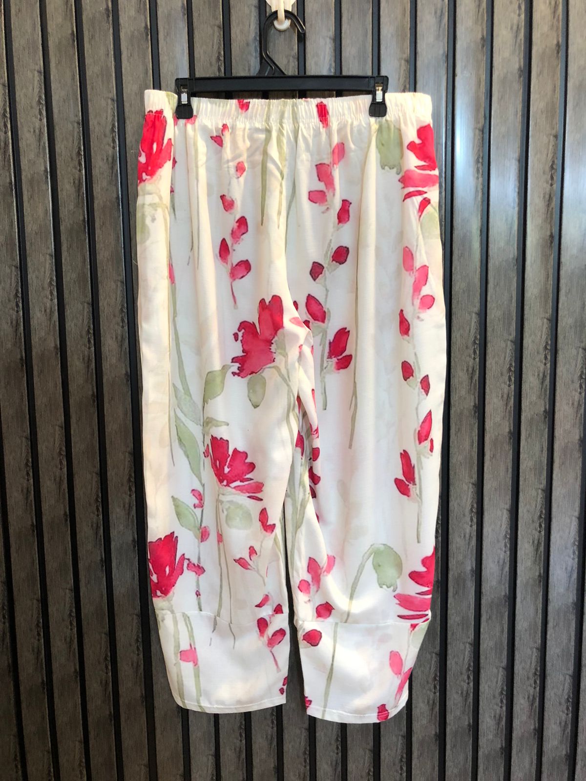 Waist 36 to 38  Lenght 35  Fabric silk Chic Women’s Trousers