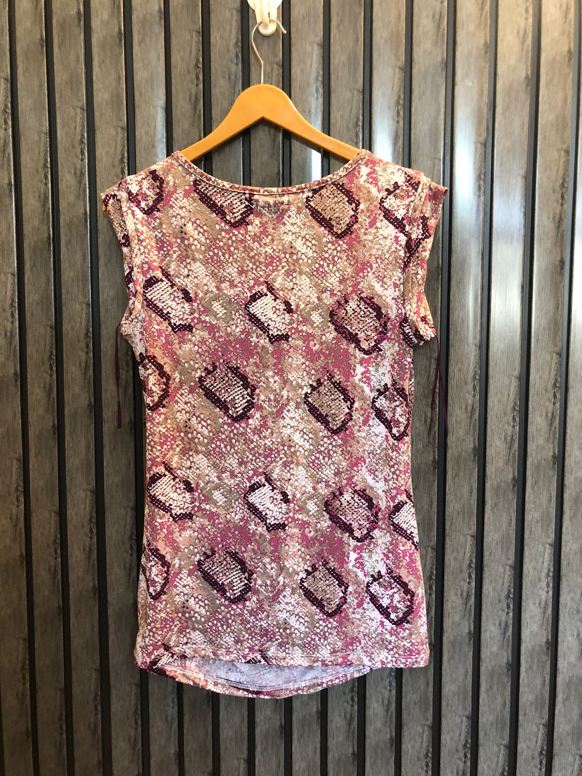 Chest 21  Lenght 28  Women Street Style T Shirt