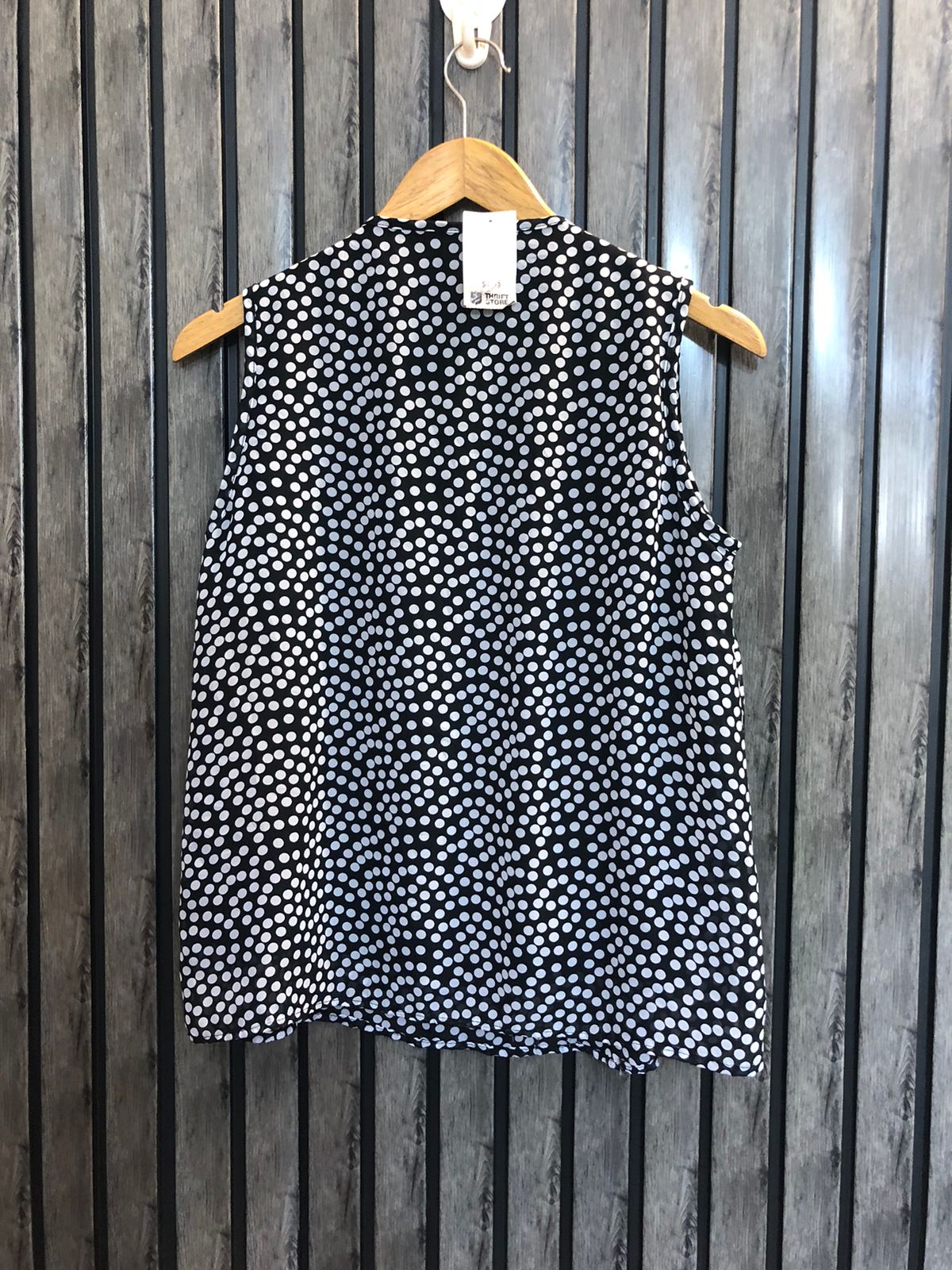 Chest 18  Lenght 23  Fabric chiffon Women Designer Sleeveless Tops for Women
