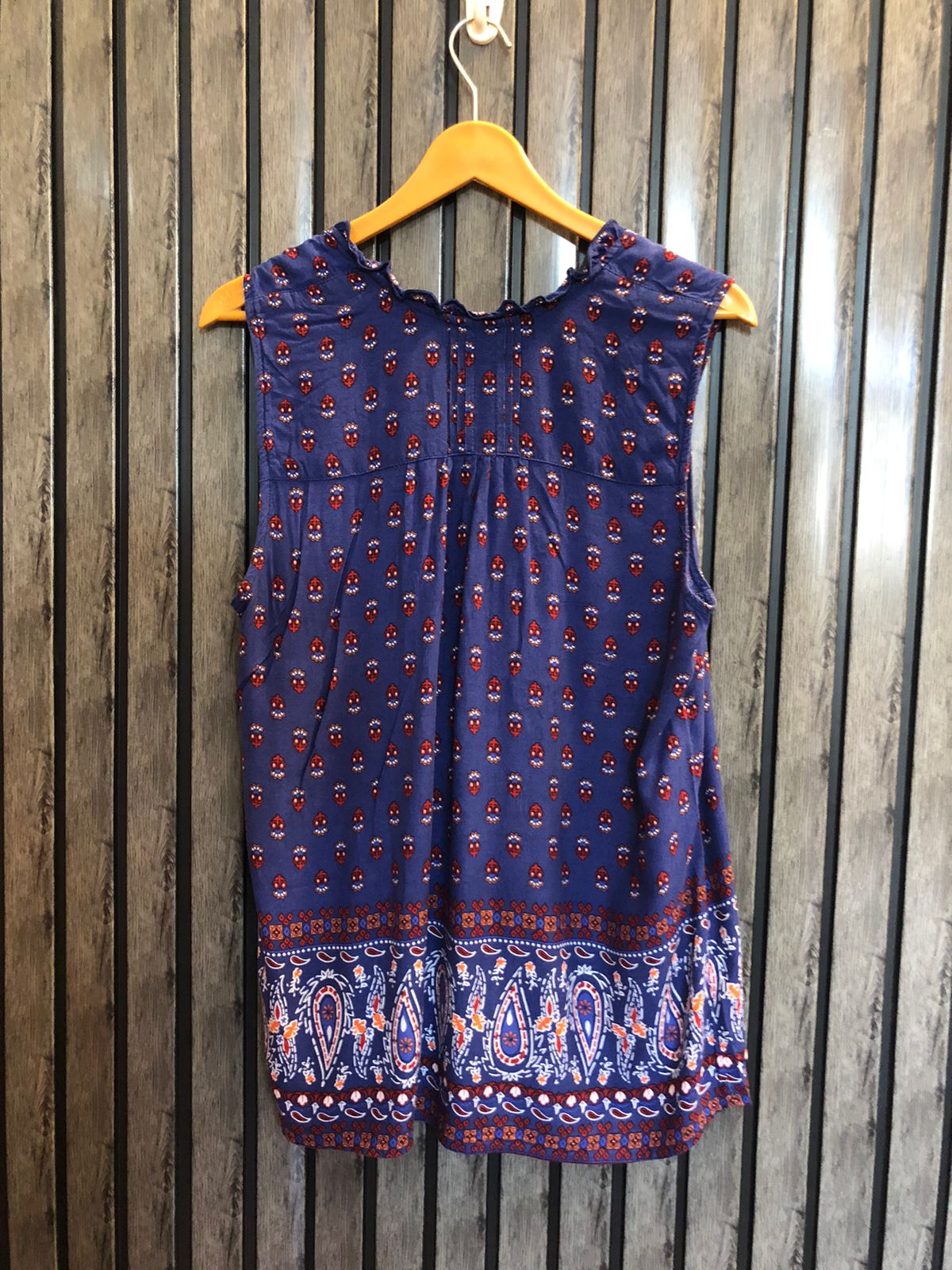 Chest 20  Lenght 26  Fabric linen Beautiful Sleeveless Tops for Fashion Lovers