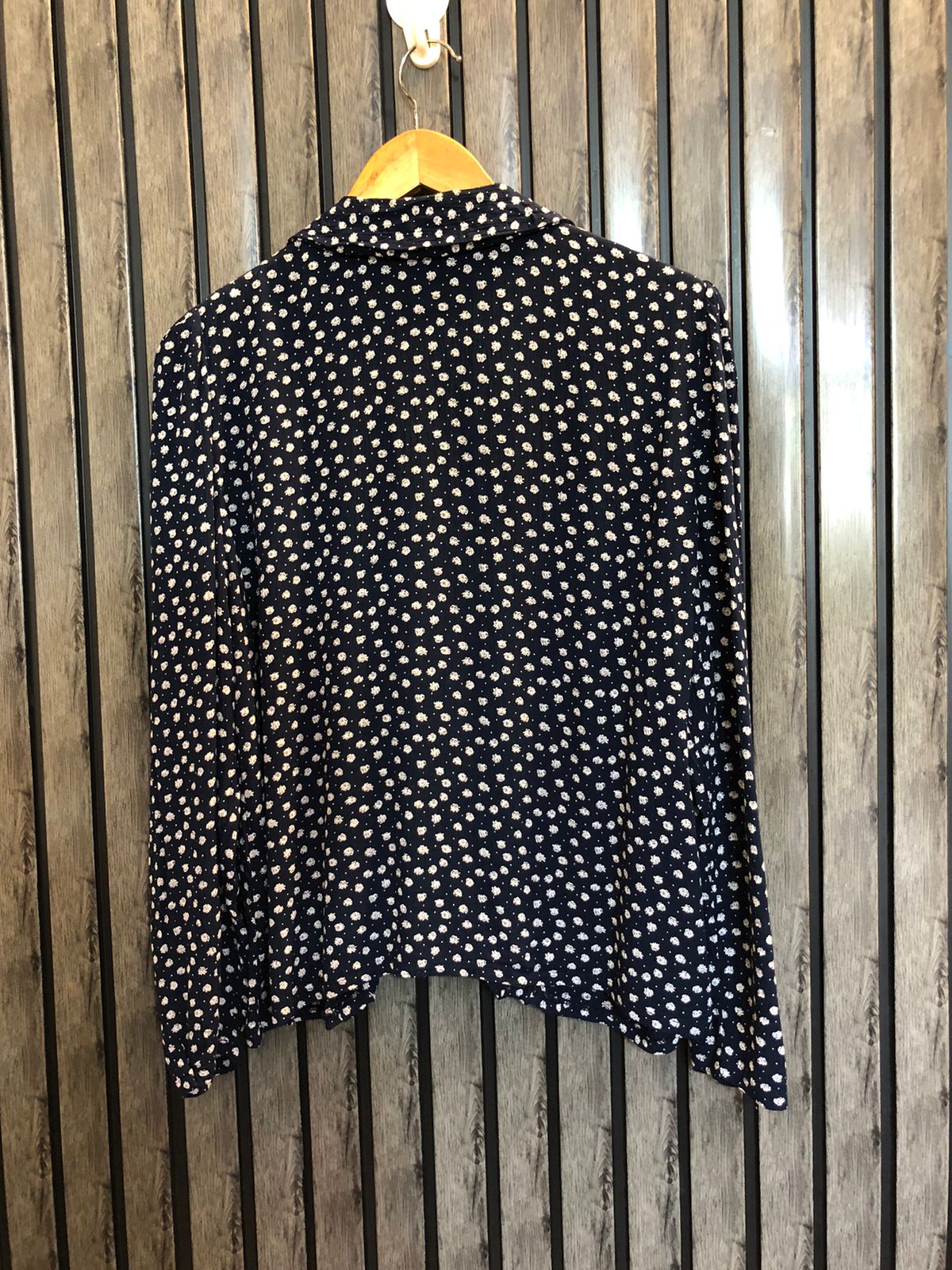 Chest 20  Length 22  Fabric Cotton Western Branded Women Top