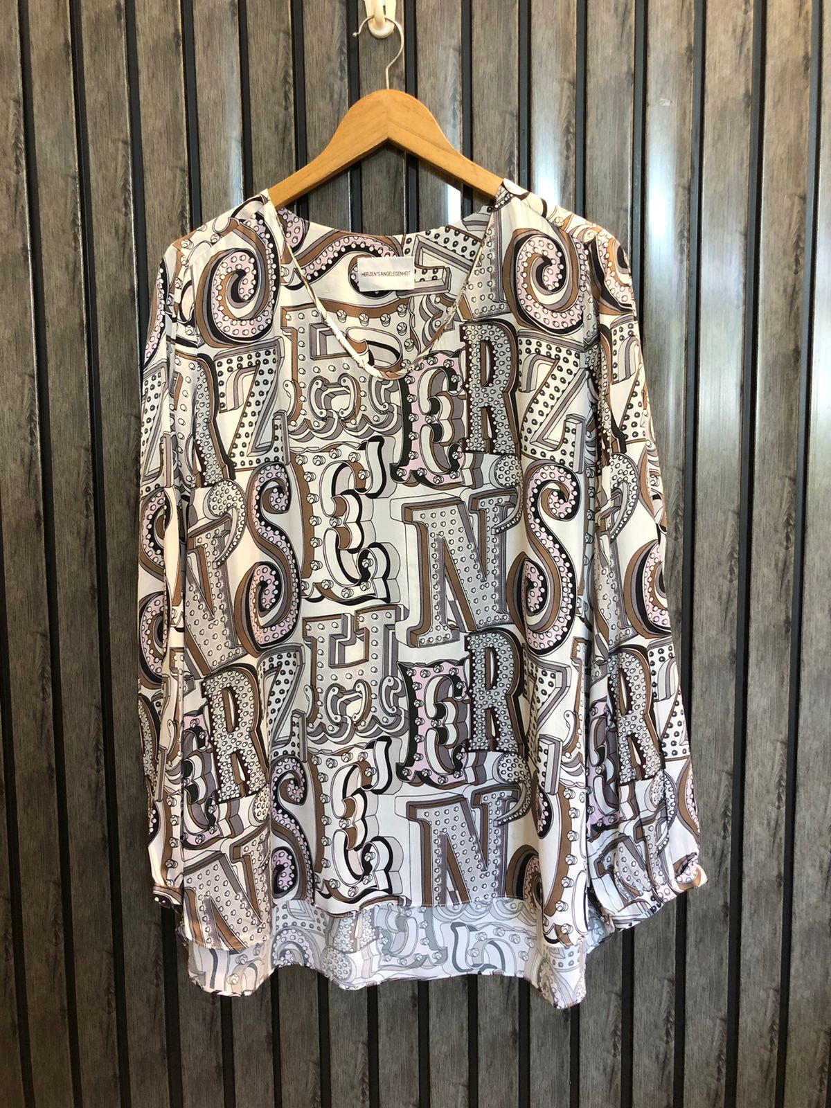 Chest 20  Length 27 To 29  Fabric Silk Women Full Sleeves Top