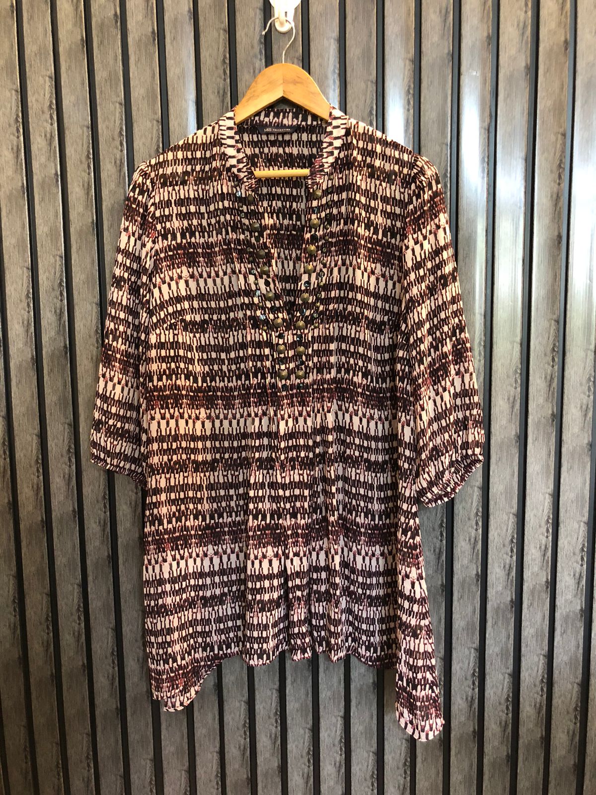 Chest 20  Length 30  Fabric Chiffon Stylish Ladies Top
