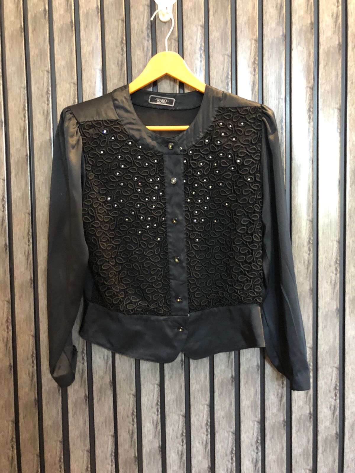 Chest 18  Length 20  Fabric Silk Women Fashion Top