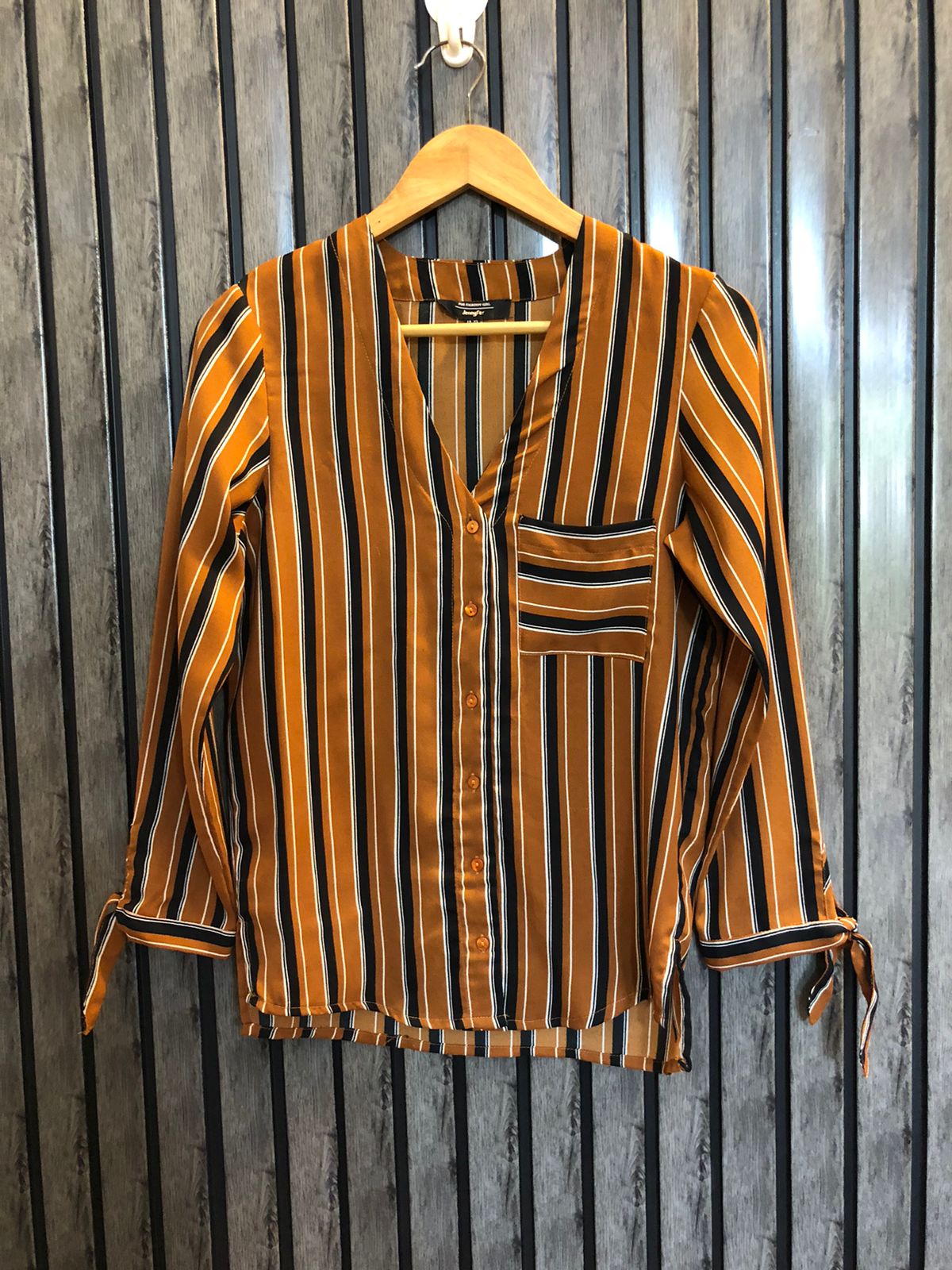 Chest 16  Length 24  Fabric Chiffon Branded Women Wear Top