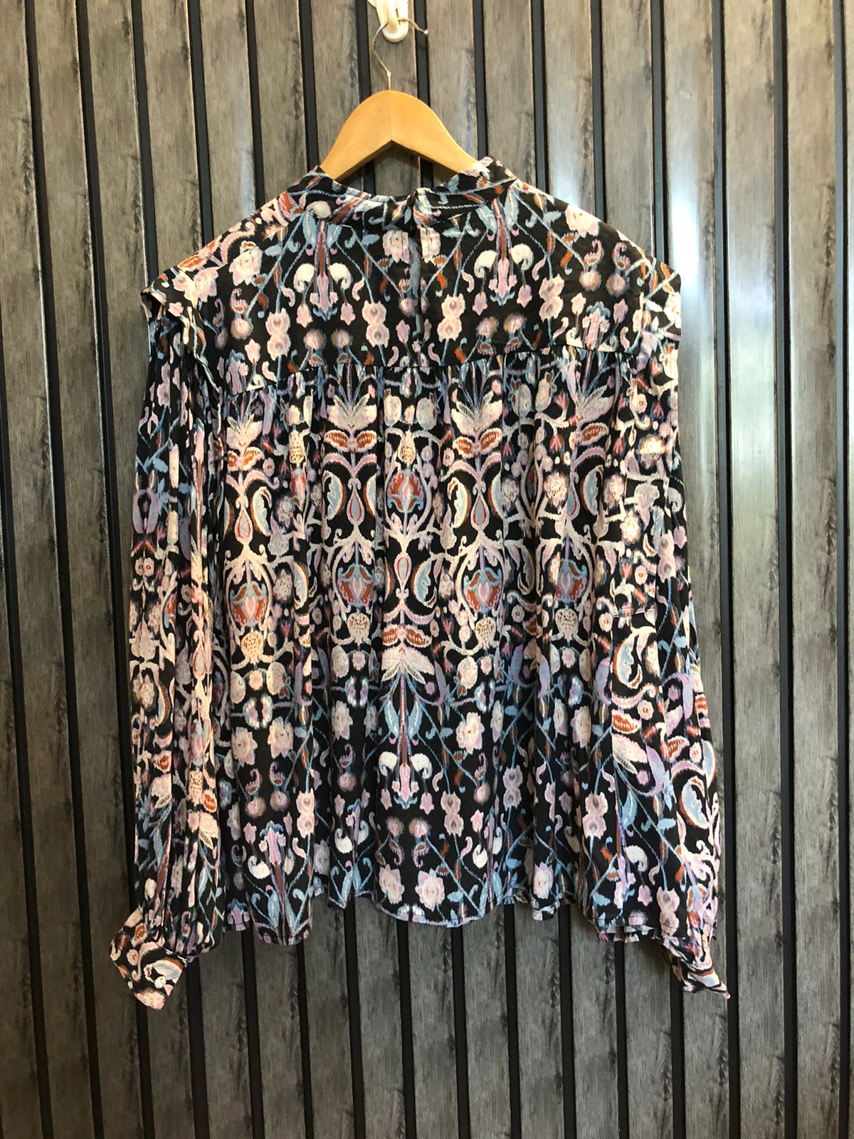 Chest 26  Length 26  Fabric Cotton Silk Modern Ladies Top