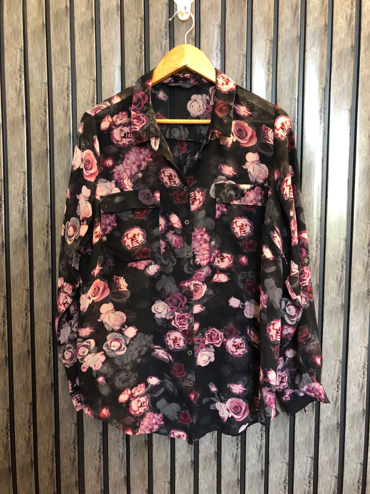 Chest 21  Length 28  Fabric Chiffon Women Signature Top