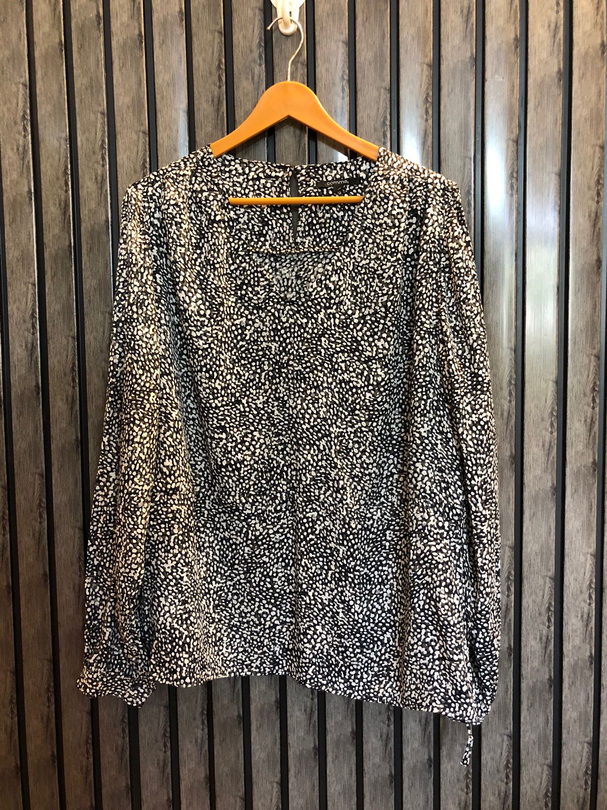 Chest 21  Length 26  Fabric Silk Women Smart Wear