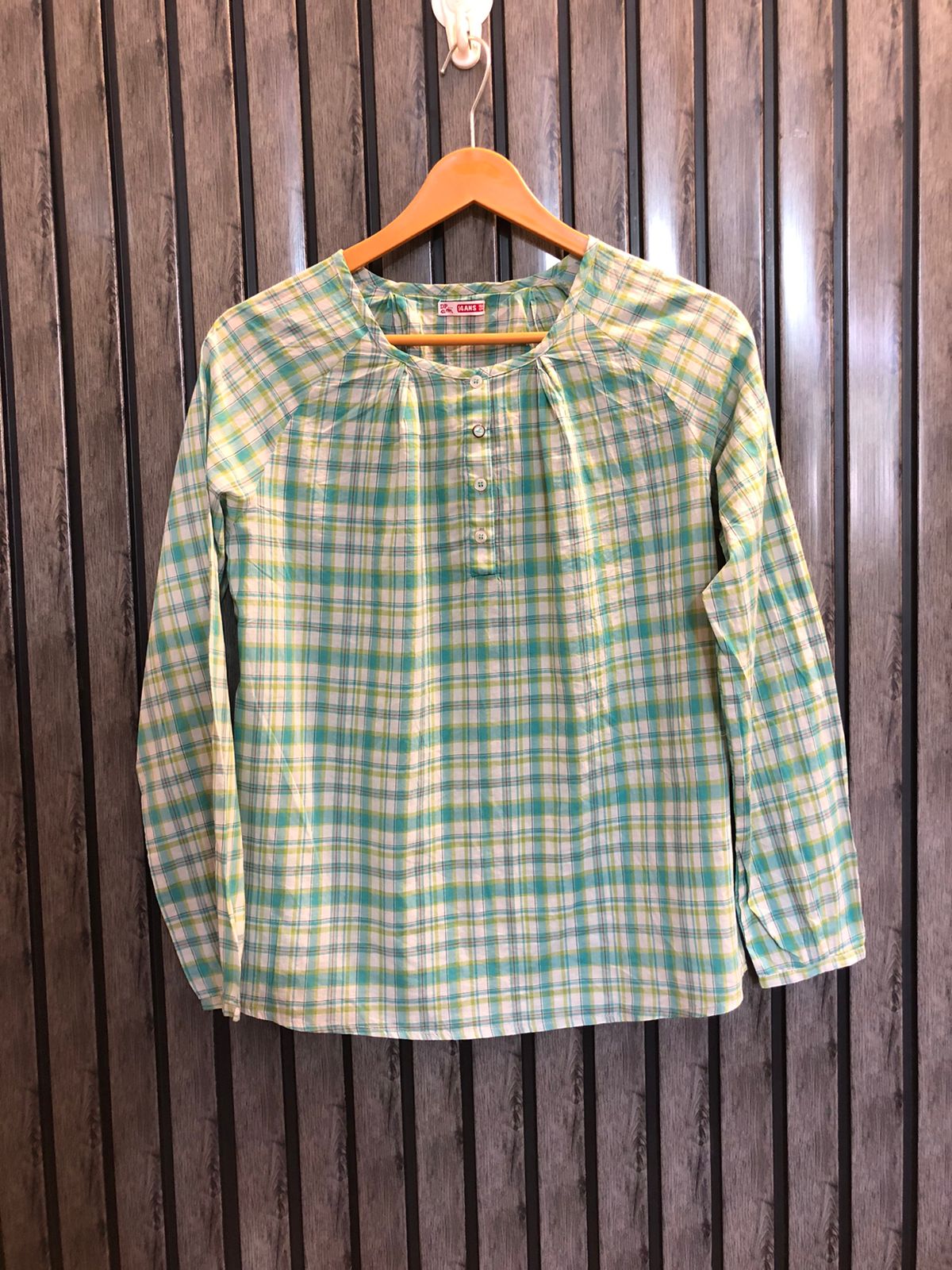 Chest 18  Length 23  Fabric Cotton Ladies Premium Wear