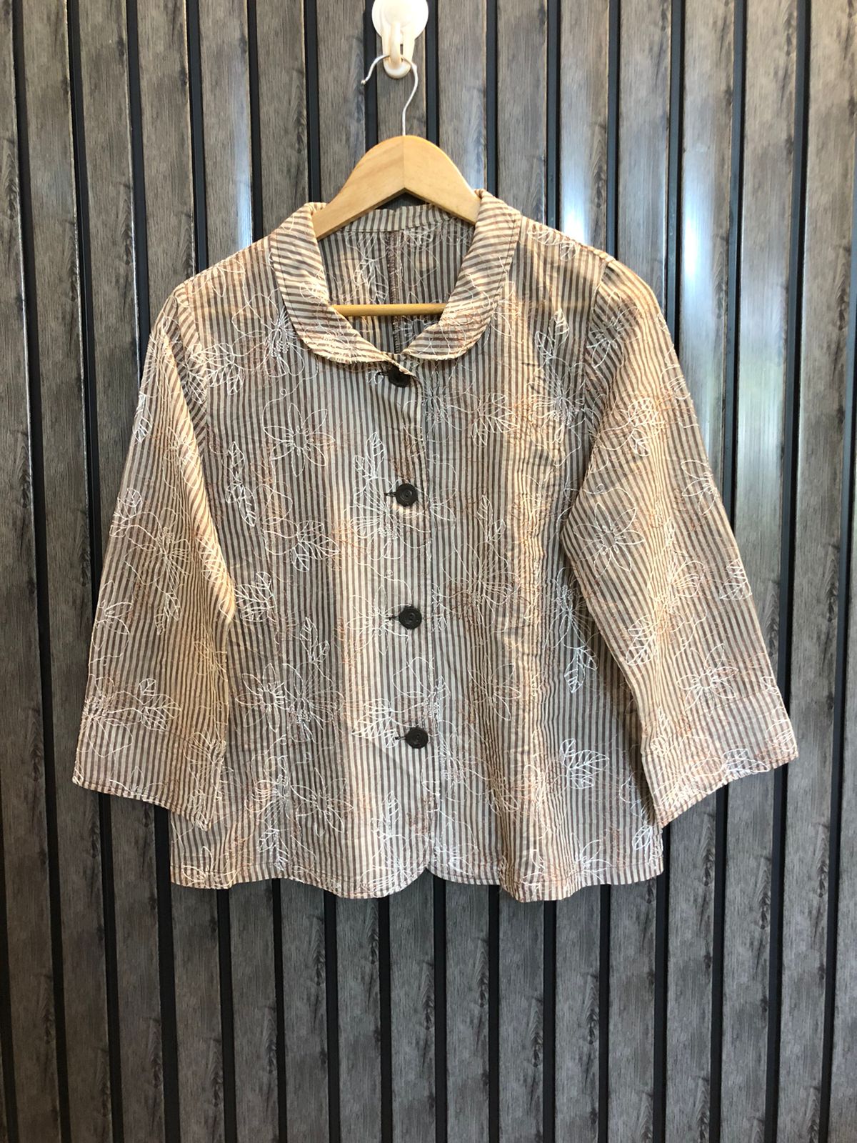Chest 18  Length 22  Fabric Cotton Silk Ladies Smart Top
