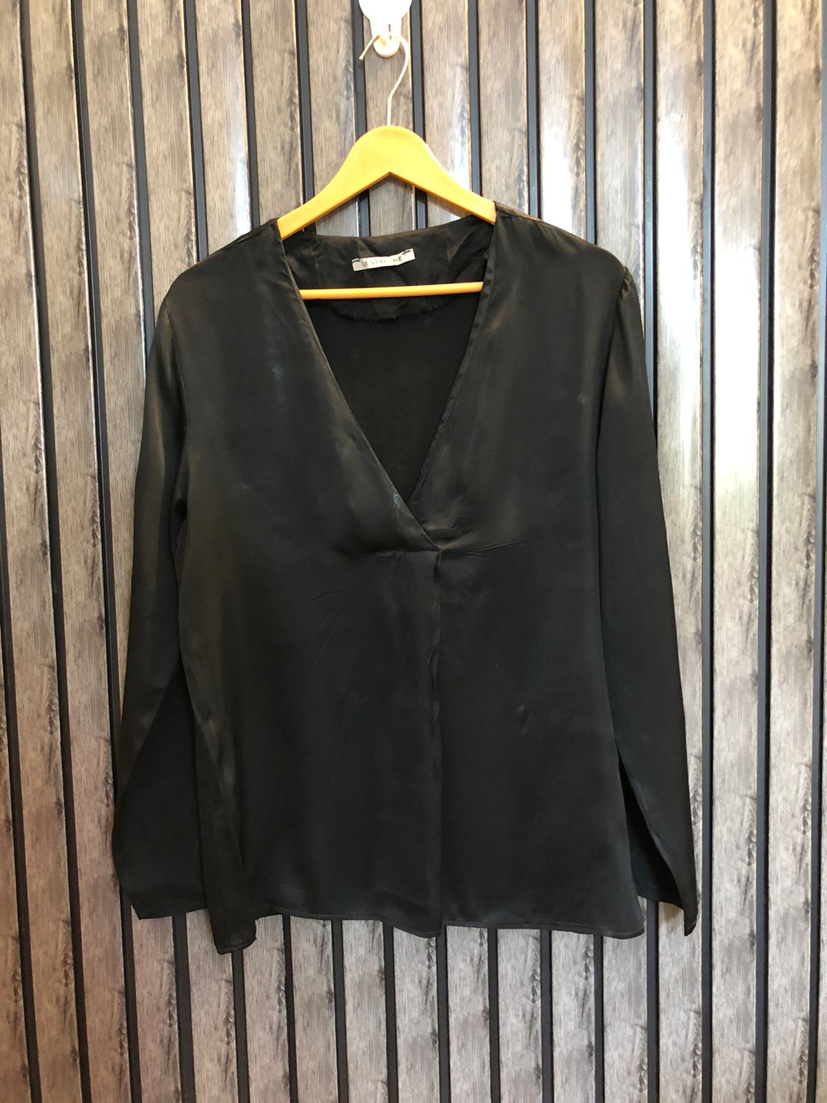 Chest 19  Length 25  Fabric Silk Stylish Daily Wear Top