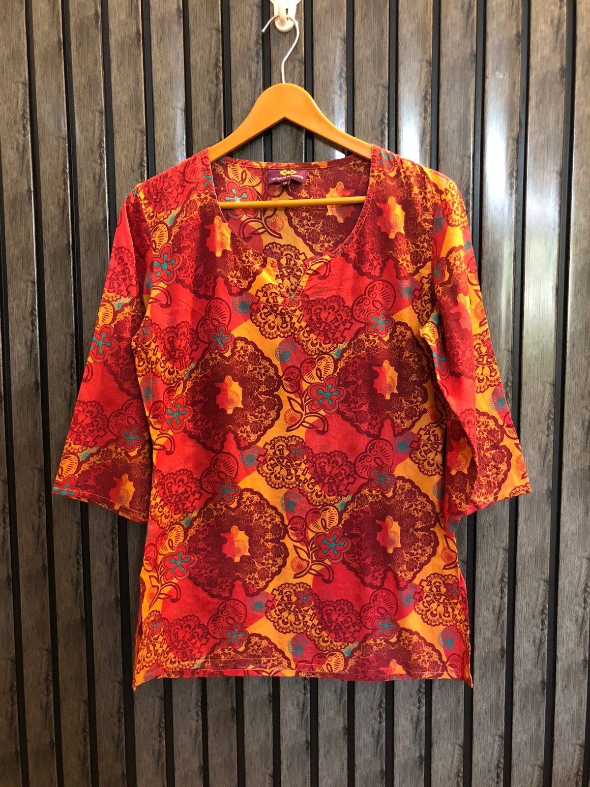 Chest 17  Length 26  Fabric Cotton Women Signature Wear