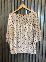 Chest 19  Lenght 25  Fabric chiffon Women Casual Fashion