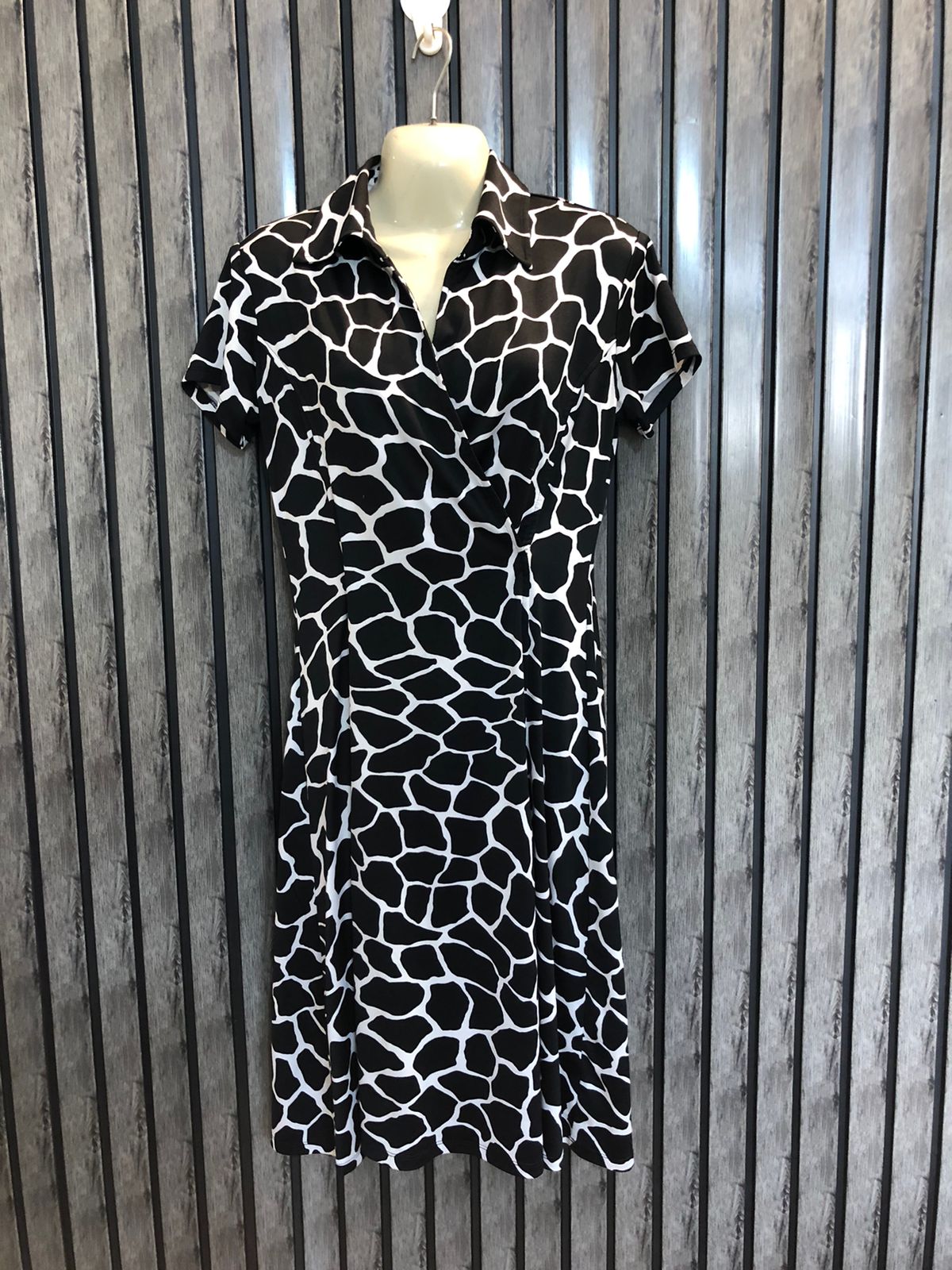 Chest 21  Length 38  Fabric Silk Jersey Party Wear Mini Dress