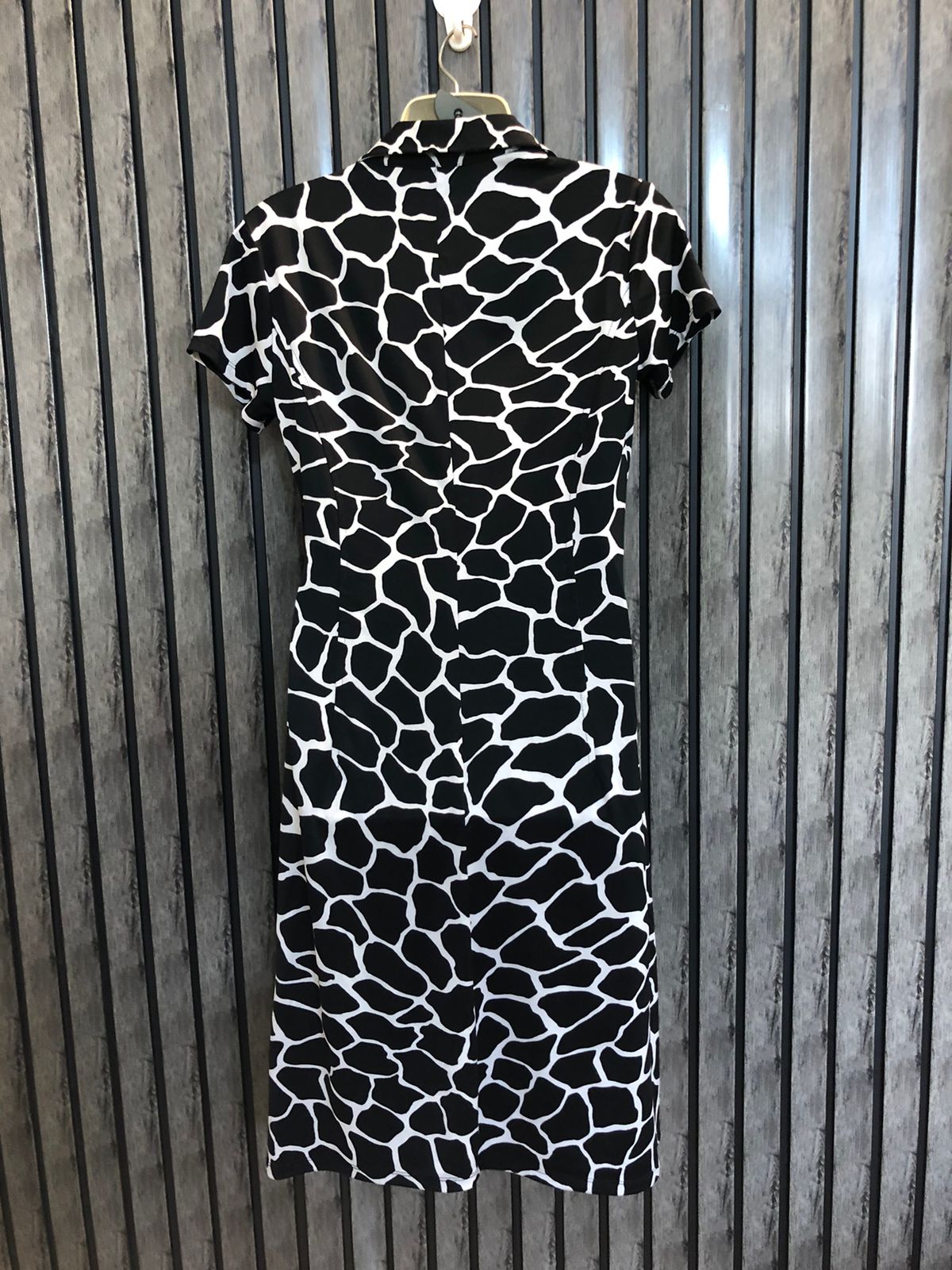 Chest 21  Length 38  Fabric Silk Jersey Party Wear Mini Dress