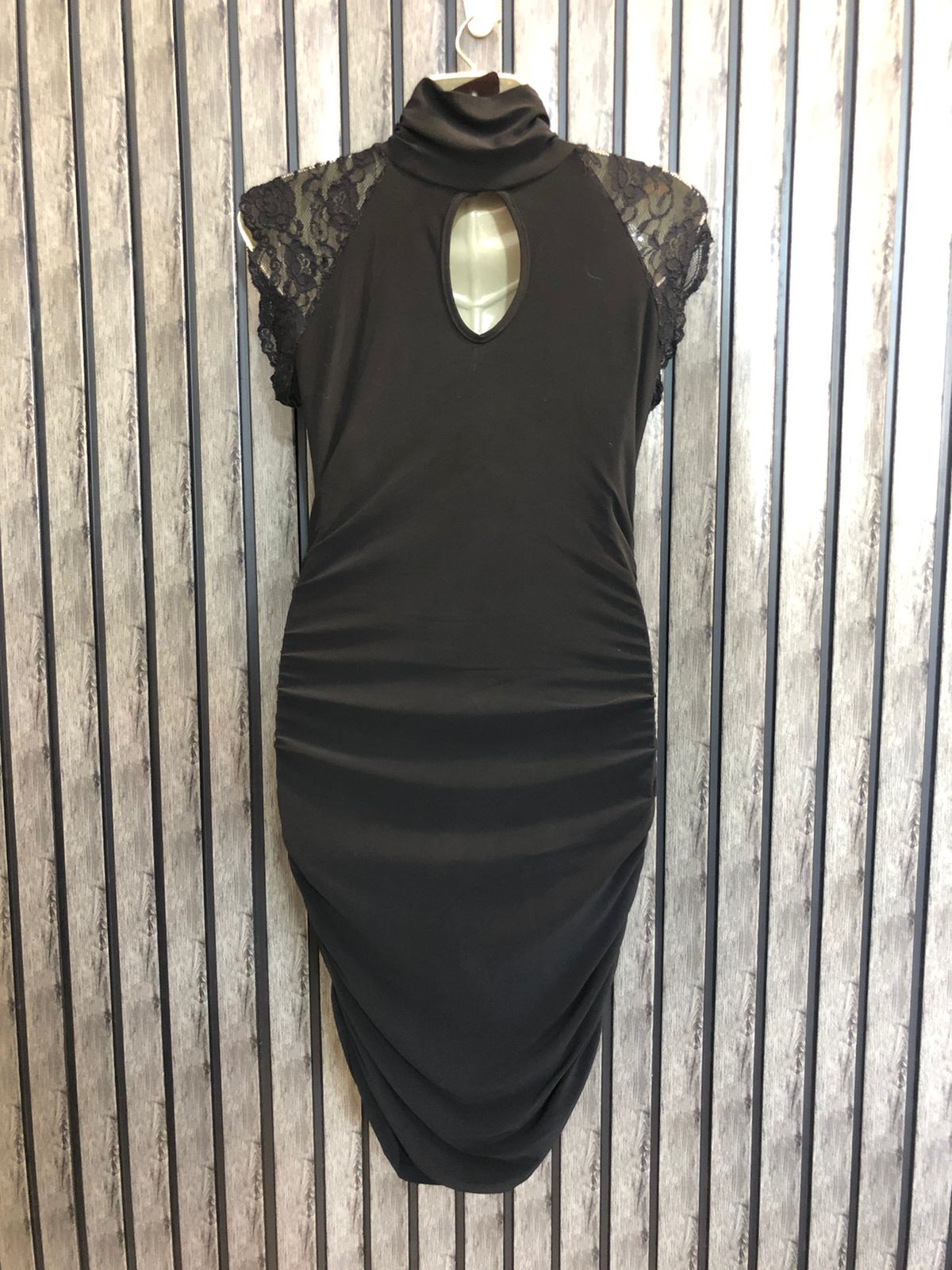 Chest 20  Lenght 34  Fabric silk jersey Chic Mini Dress