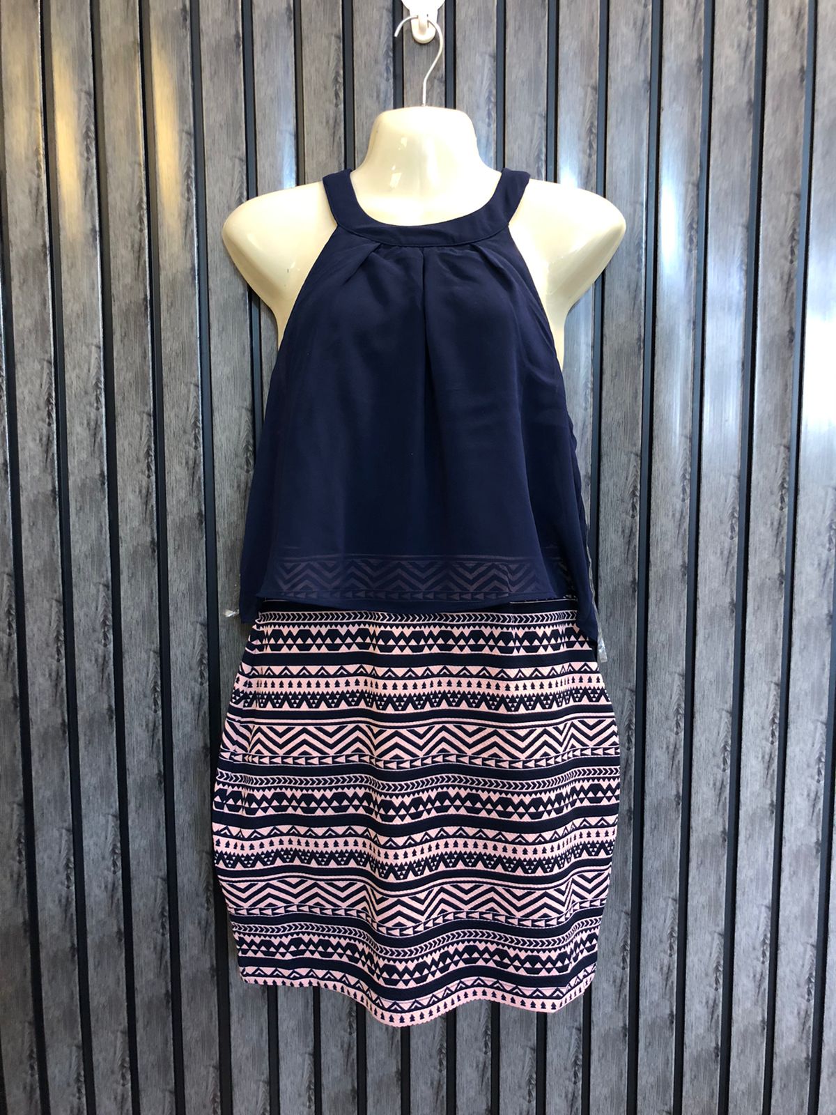 Chest 20  Length 32  Fabric Chiffon & Silk Jersey Women Fashion Dress