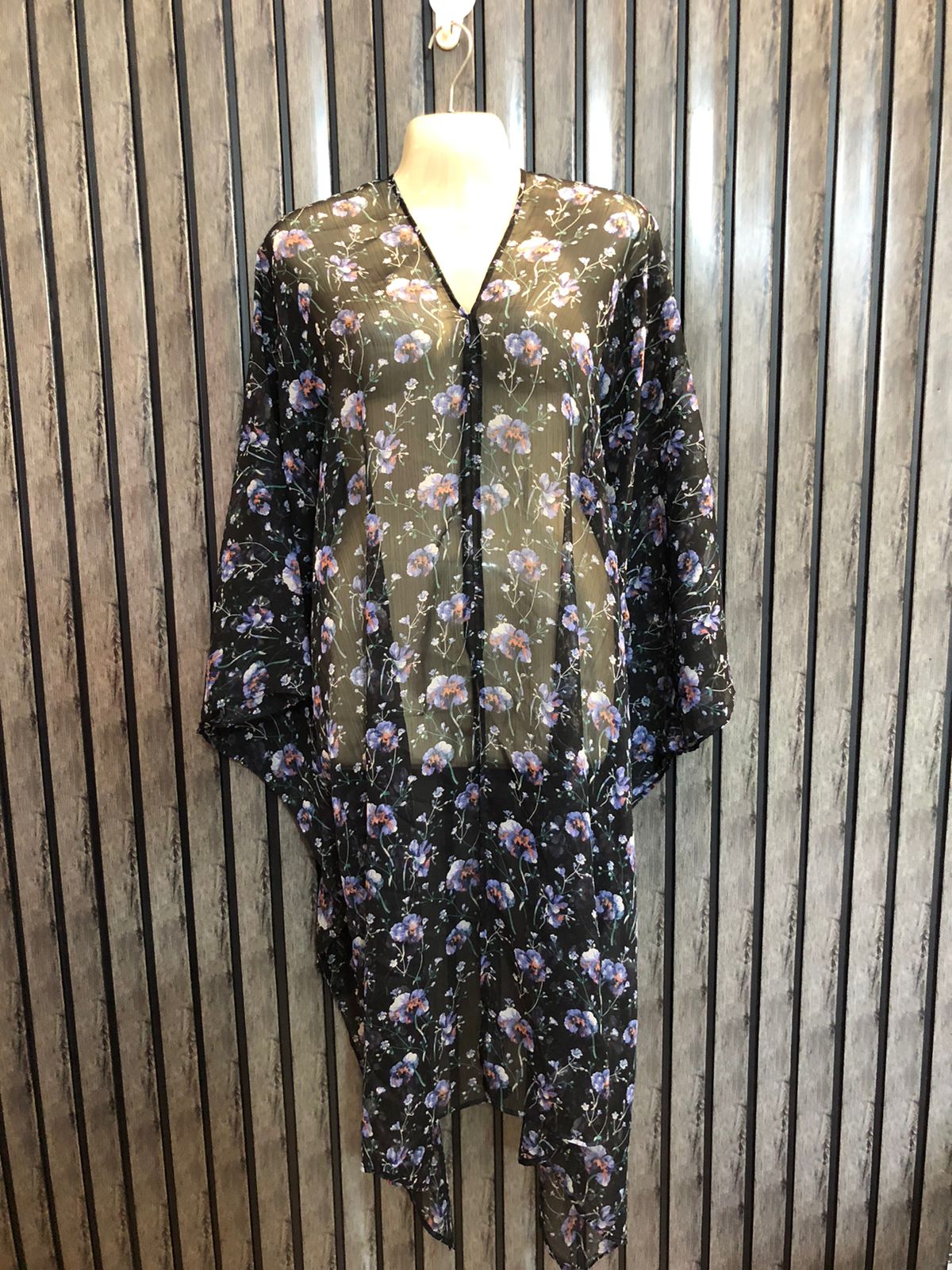 Chest Large Length 39 To 46  Fabric Chiffon Modern Party Wear Ponchos