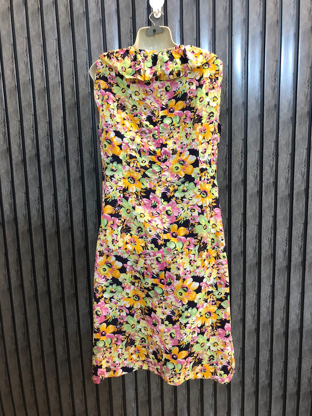 Chest 18  Length 32  Fabric Silk Women’s Fashion Long Dress