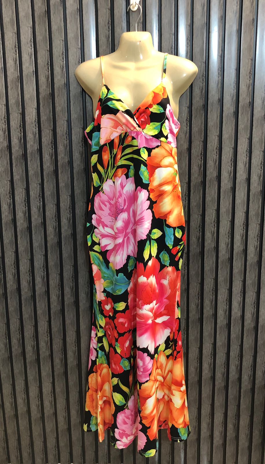 Chest 19  Lenght 52  Fabric silk Jersey Western Glow Fashion
