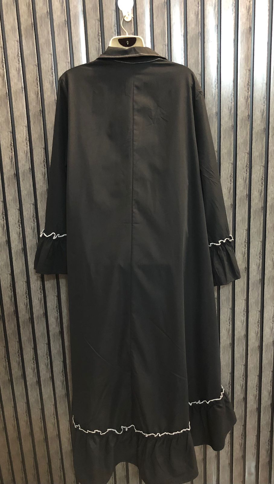 Chest 25  Lenght 46  Fabric silk Fashion Aura Maxi