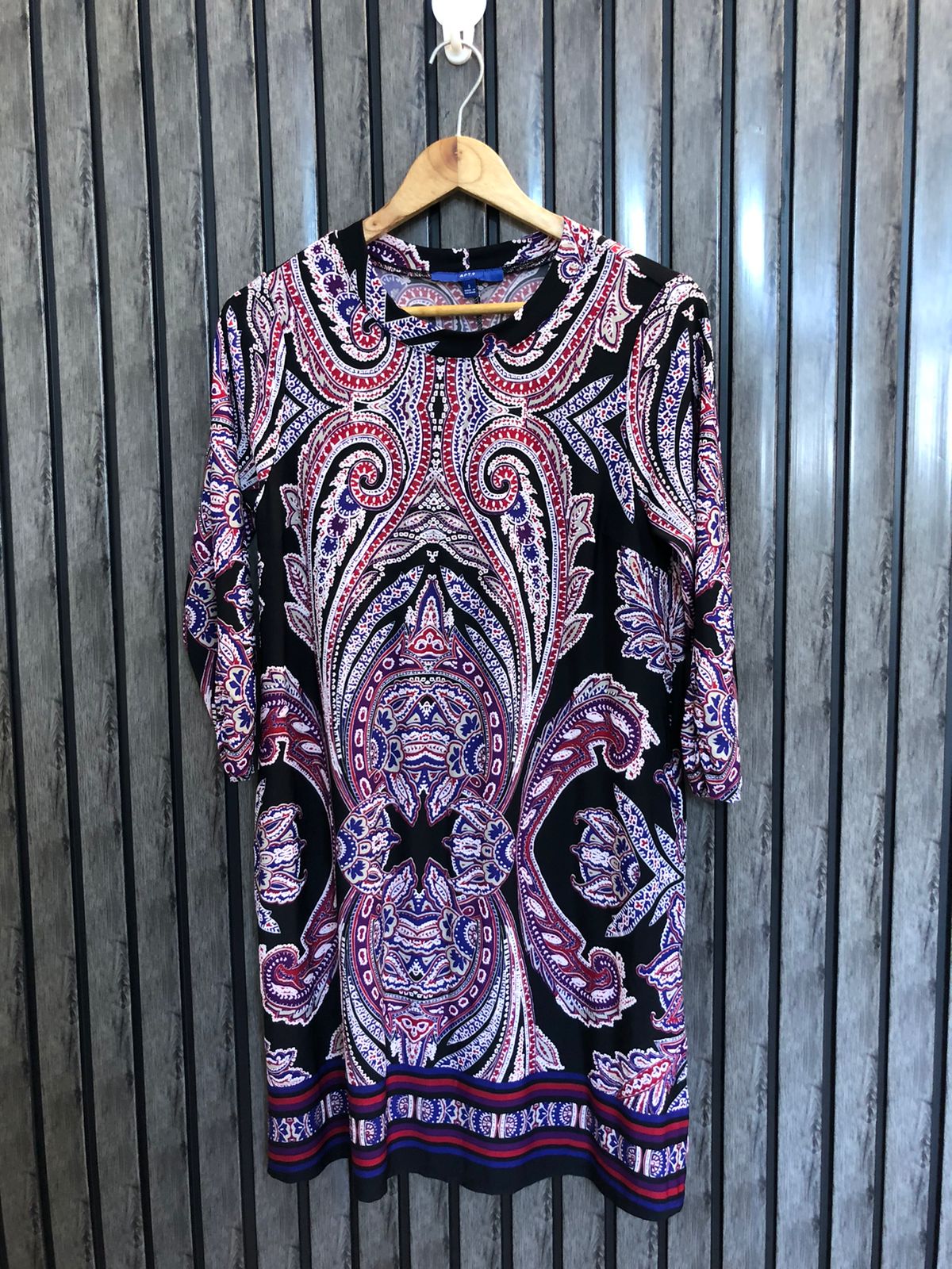 Chest 20  Lenght 34  Fabric silk jersey Elegant Women Long Top