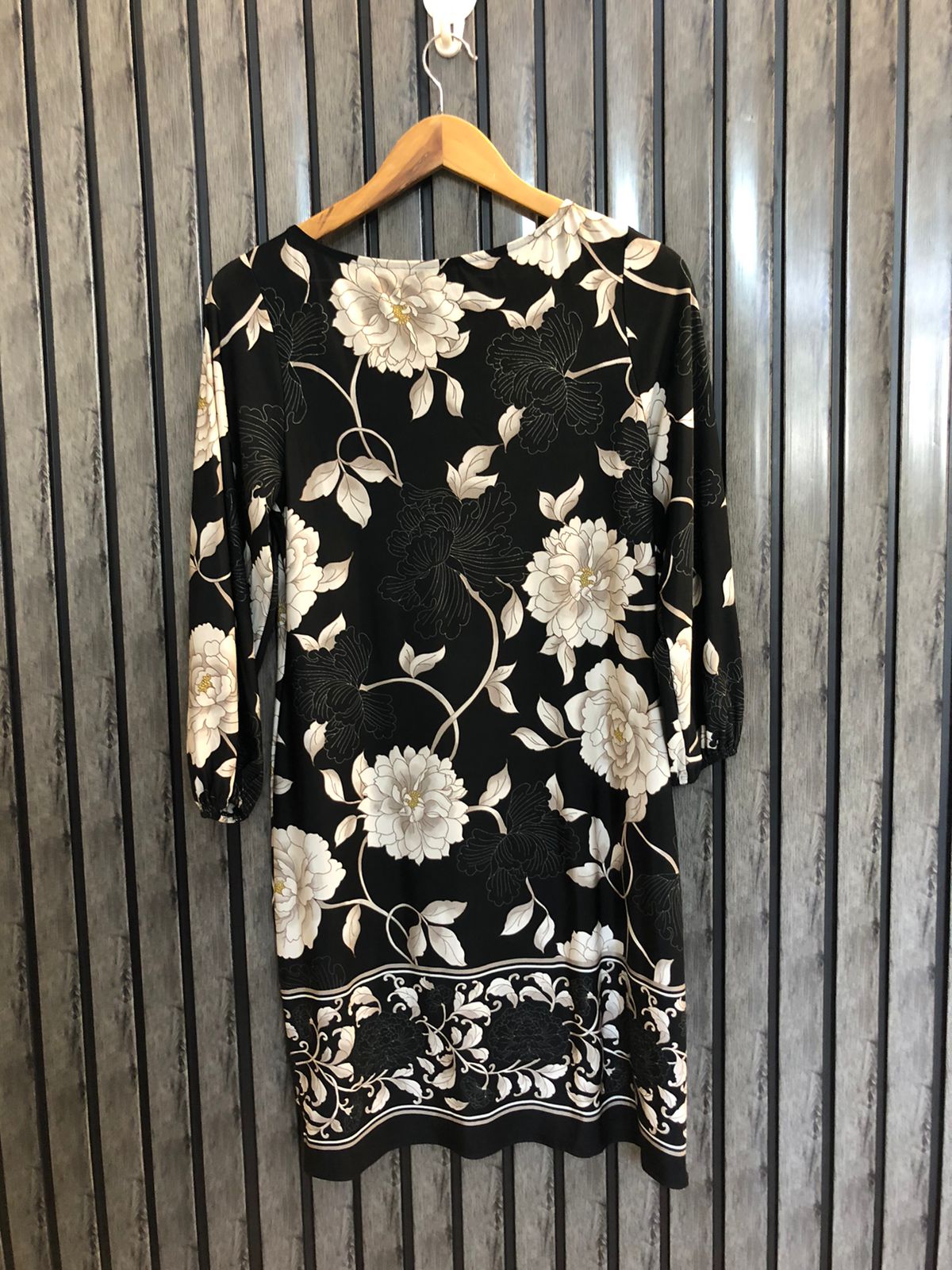 Chest 18  Lenght 34  Fabric silk jersey Stylish Western Long Top