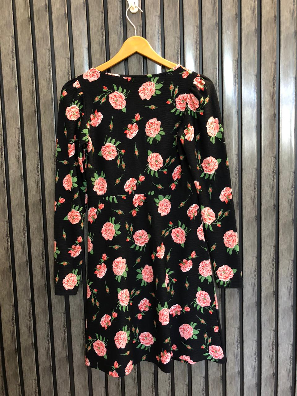 Chest 17  Lenght 33  Fabric silk jersey Fashion Long Top
