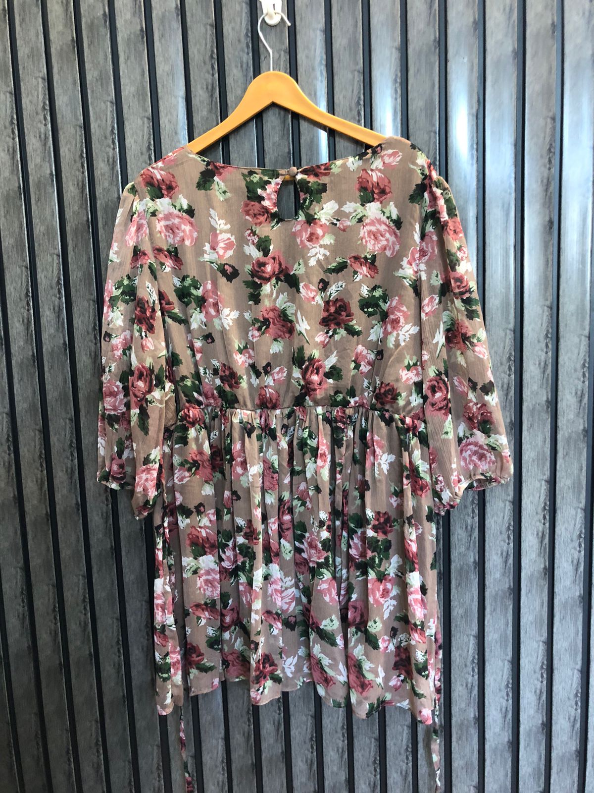 Chest 23  Lenght 32  Fabric chiffon Casual Stylish Long Top