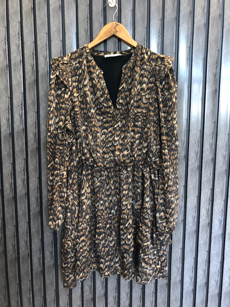 Chest 20  Length 33  Fabric Chiffon Modern Casual Long Top